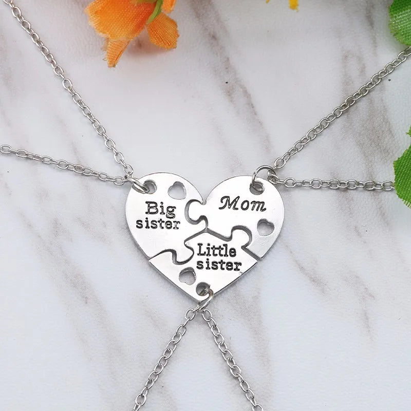 3pcs Broken Heart Necklace Set – Big Sister, Little Sister & Mum Charm Pendants