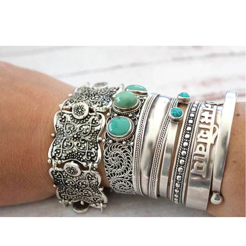 Gypsy Tribal Tibetan Bracelet – Boho Vintage Turquoise Elastic Bangle for Women
