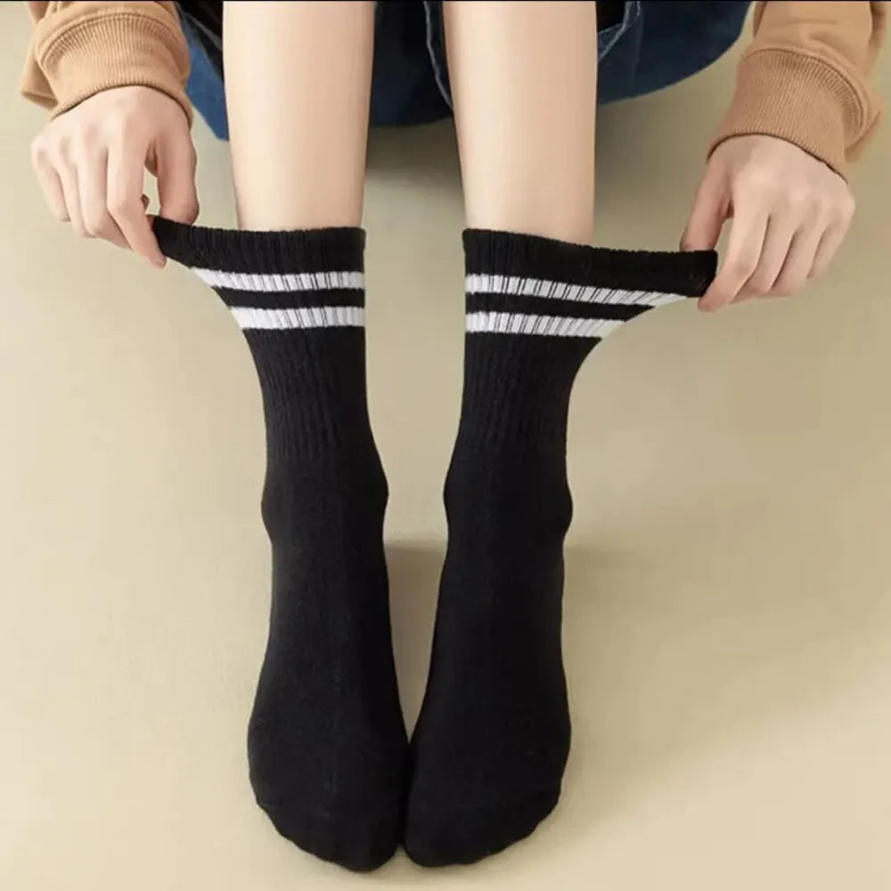 6 Pairs Women's Mid Socks – Breathable & Comfortable Solid Color Casual Wear