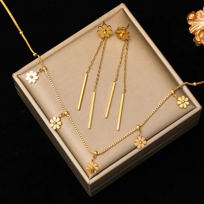 EILIECK Gold Heart Necklace & Earrings Set – Waterproof Stainless Steel Jewelry