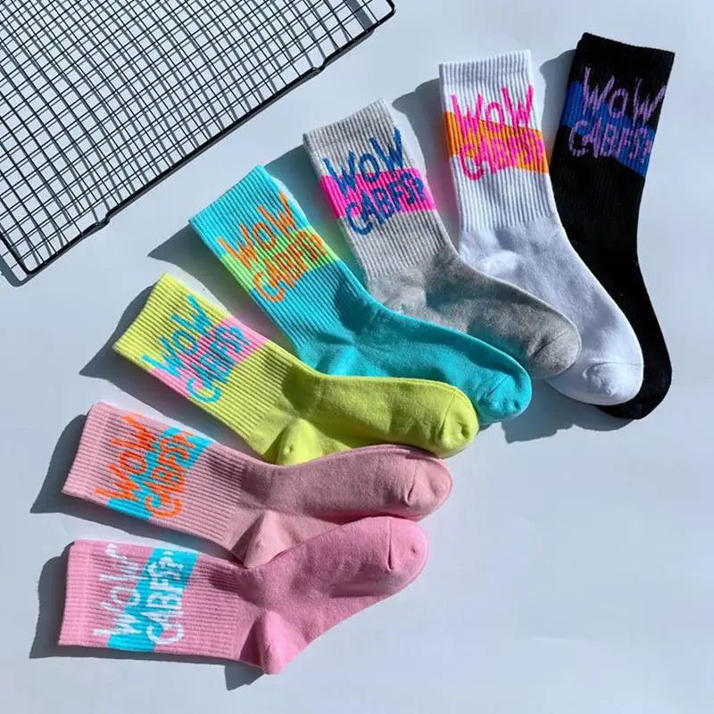 College Style Street Skateboard Socks – Unisex Letter Print Cotton Sports Socks