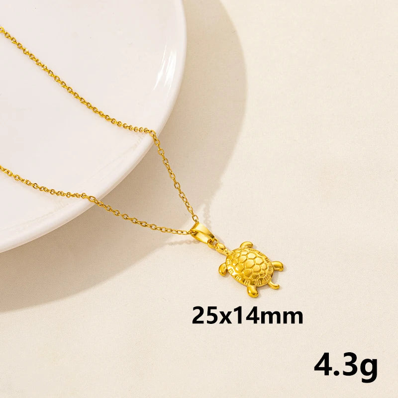 Punk Shark Charm Necklace – Ocean Animal Pendant Choker for Men & Women