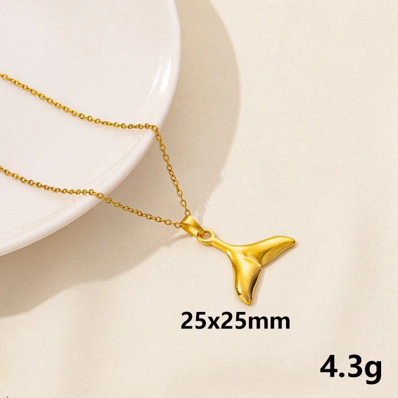 Punk Shark Charm Necklace – Ocean Animal Pendant Choker for Men & Women