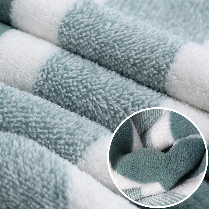 Soft Absorbent Bath Towels – Large Comfortable Towels for Couples