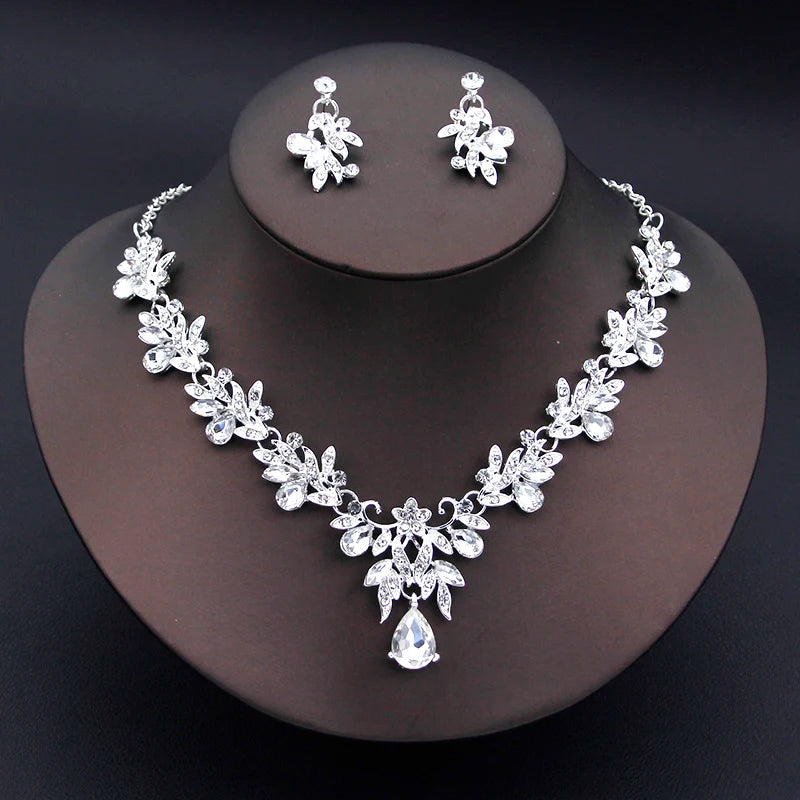 Elegant Bridal Necklace & Dangle Earrings Set – Two-Piece Wedding Jewelry