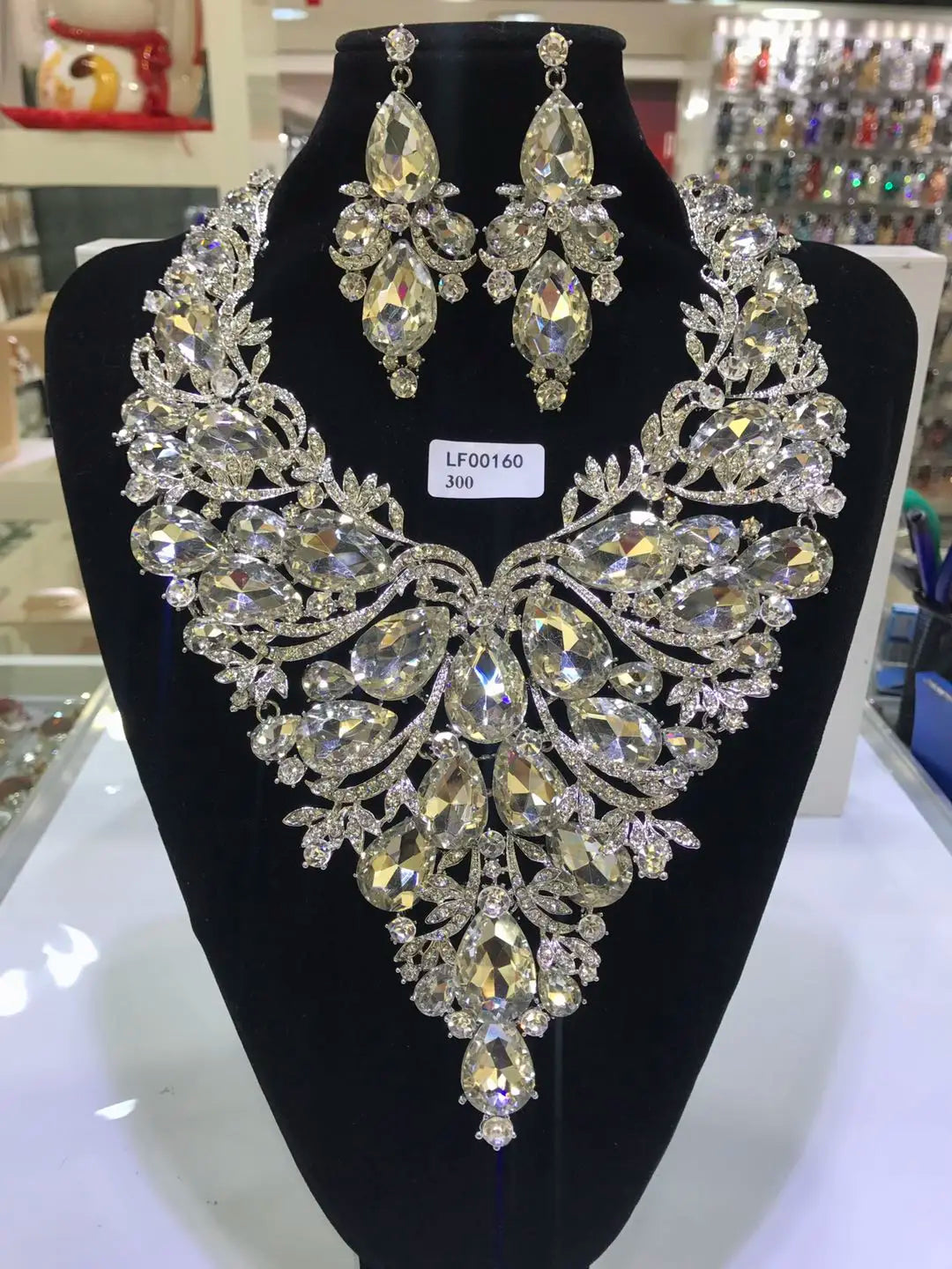 Women's Crystal Rhinestone Jewelry Set – Necklace & Earrings for Wedding