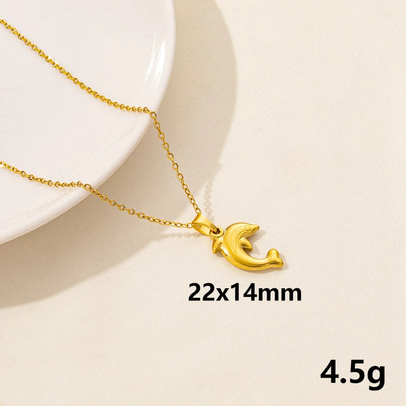 Punk Shark Charm Necklace – Ocean Animal Pendant Choker for Men & Women