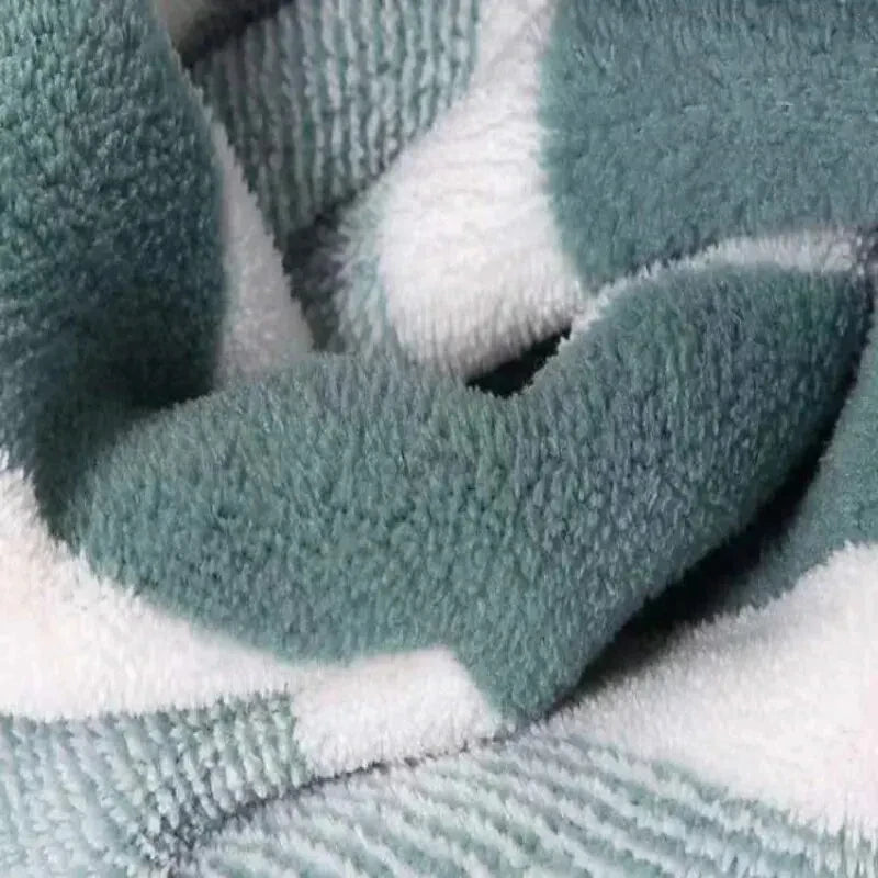 Soft Absorbent Bath Towels – Large Comfortable Towels for Couples