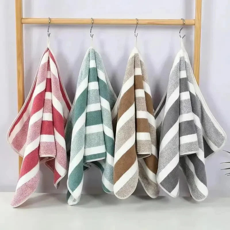Soft Absorbent Bath Towels – Large Comfortable Towels for Couples