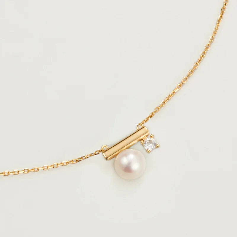 Pearl Pendant Necklace