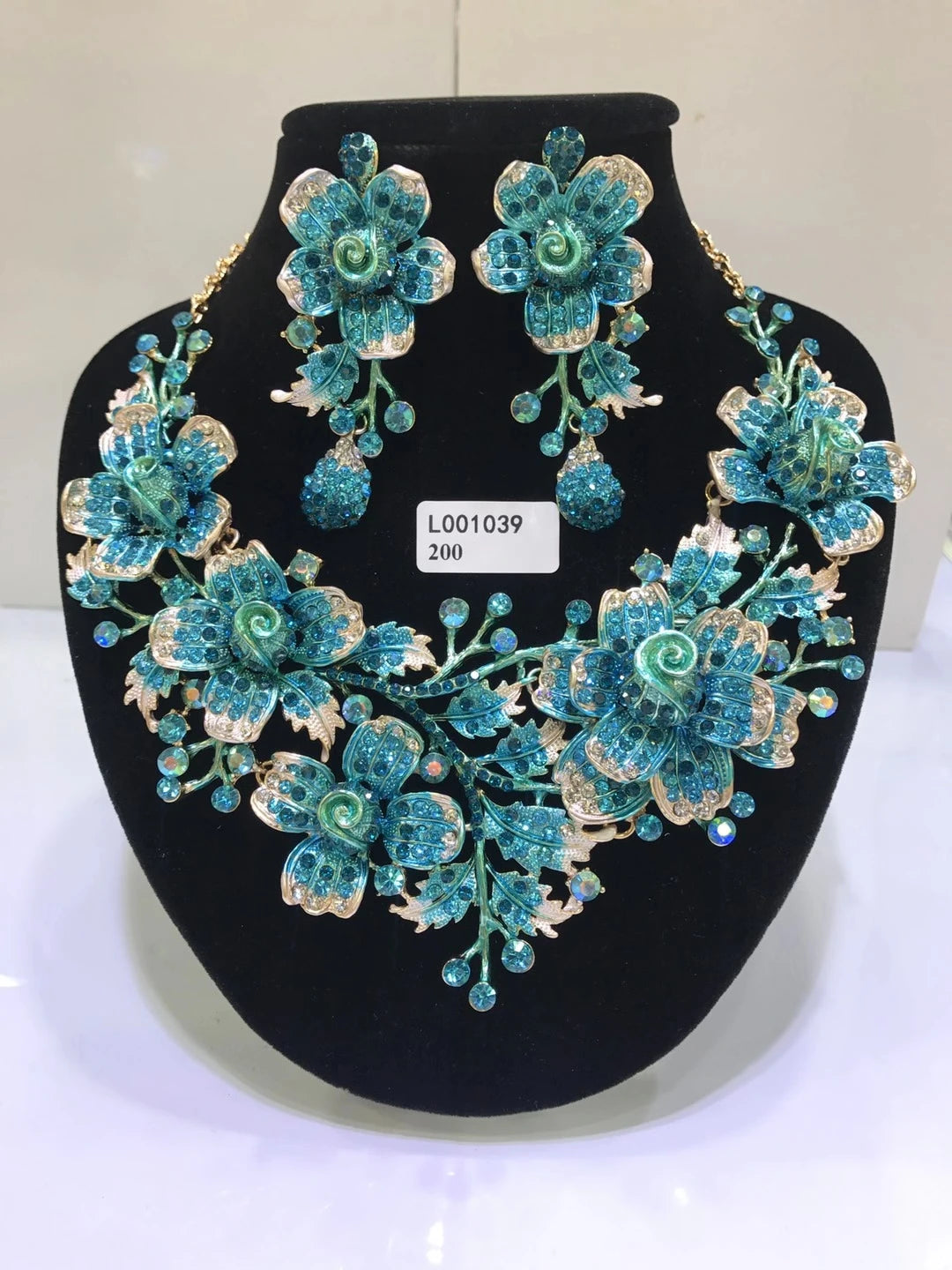 Women's Crystal Rhinestone Jewelry Set – Necklace & Earrings for Wedding