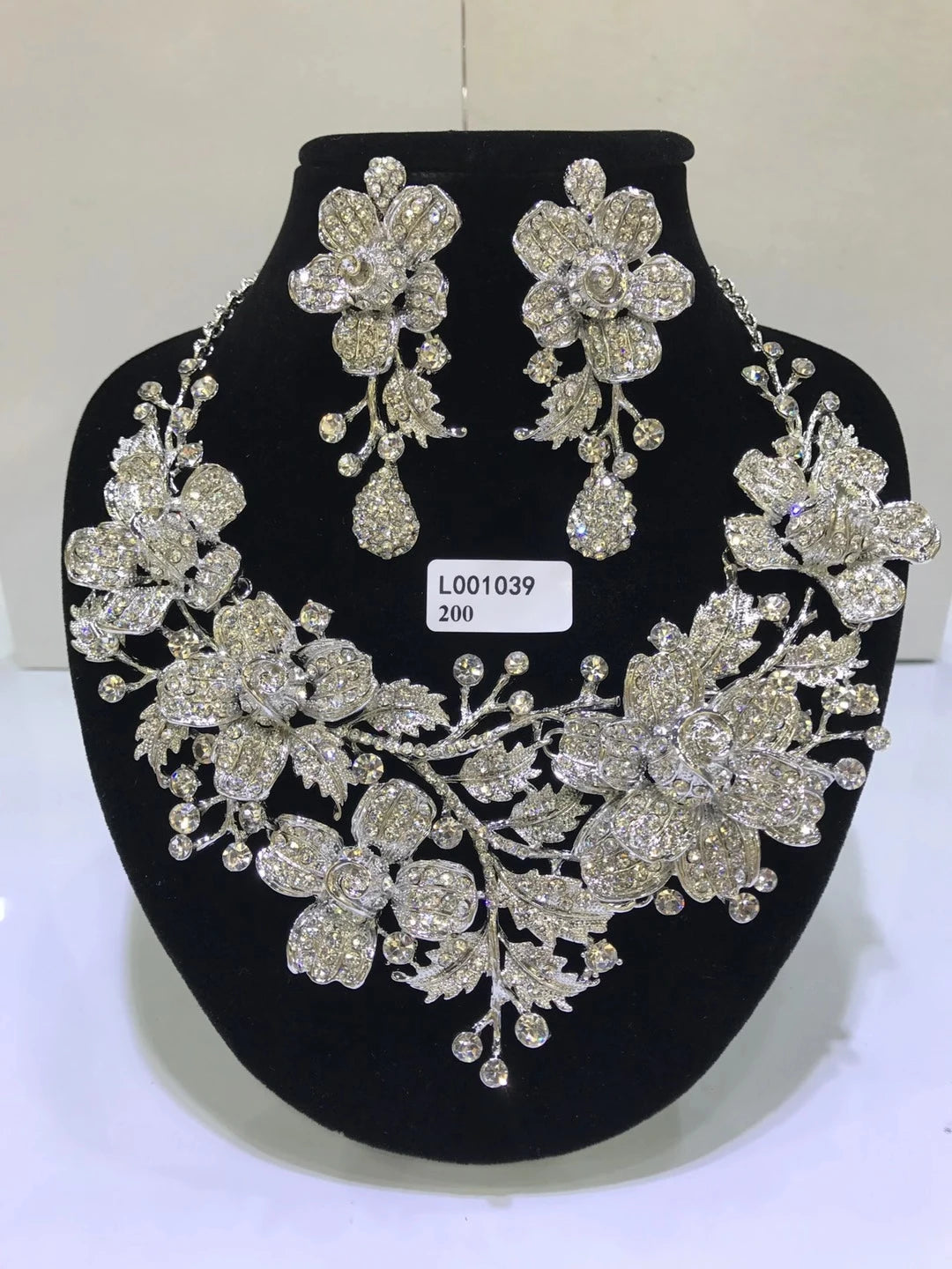 Women's Crystal Rhinestone Jewelry Set – Necklace & Earrings for Wedding