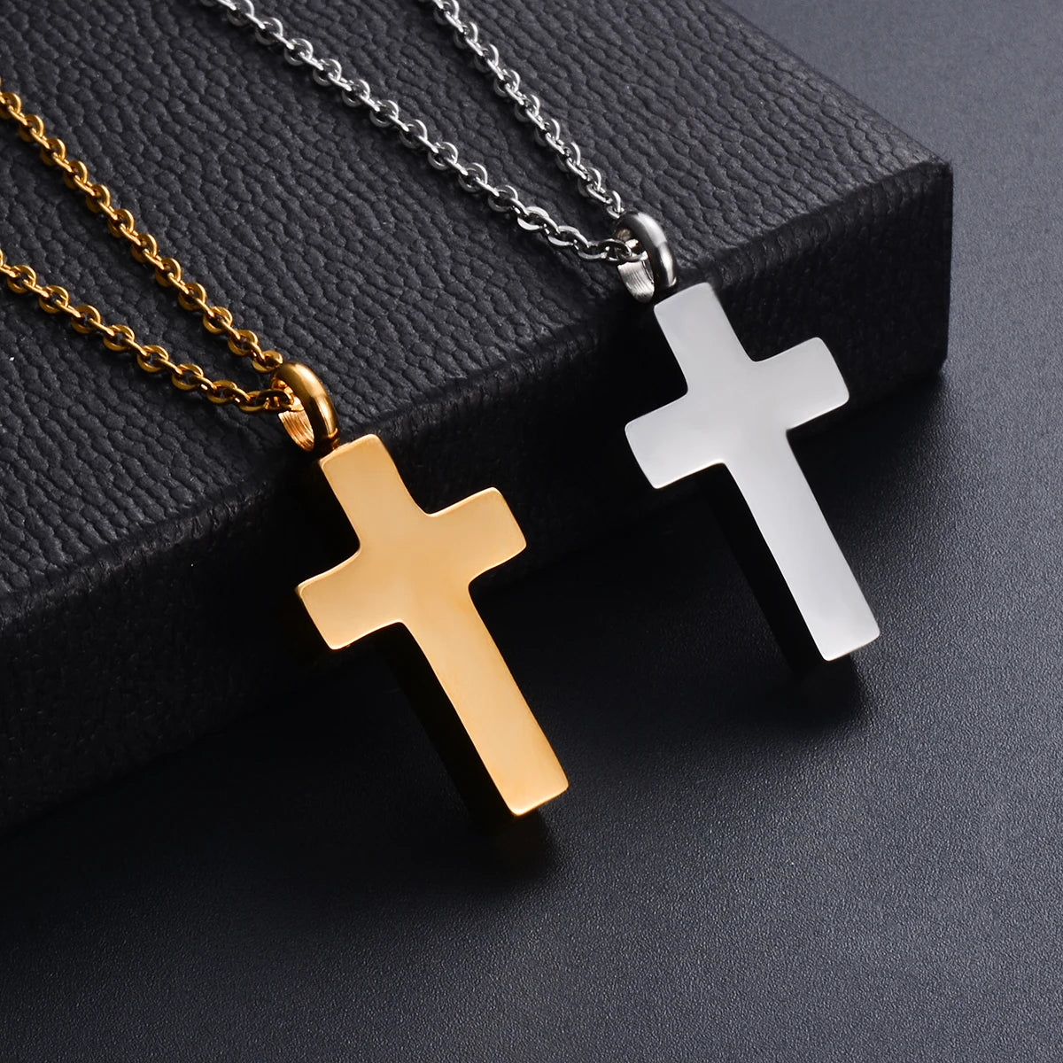 Stainless Steel Classic Cross Cremation Urn Locket Pendant Necklace Memorial Keepsake Jewelry For Women/Men