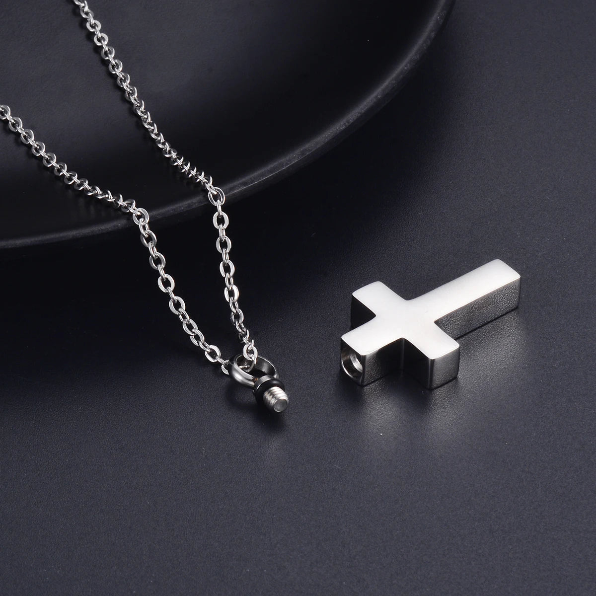 Stainless Steel Classic Cross Cremation Urn Locket Pendant Necklace Memorial Keepsake Jewelry For Women/Men
