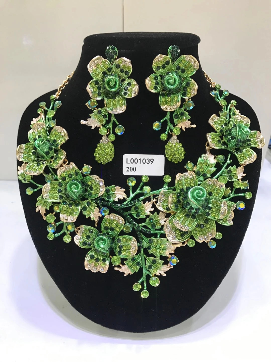 Women's Crystal Rhinestone Jewelry Set – Necklace & Earrings for Wedding