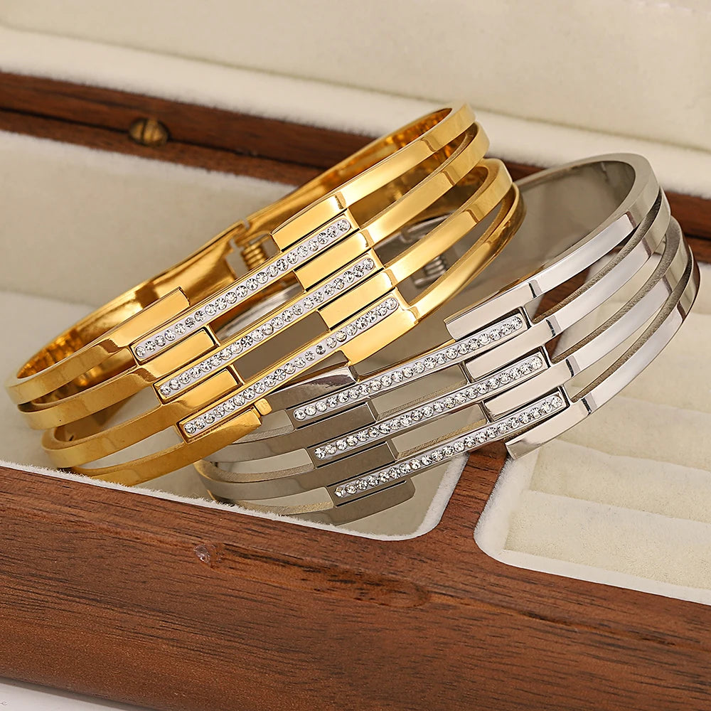Greatera Chunky Gold Plated Rhinestone Stainless Steel Bangle – Waterproof