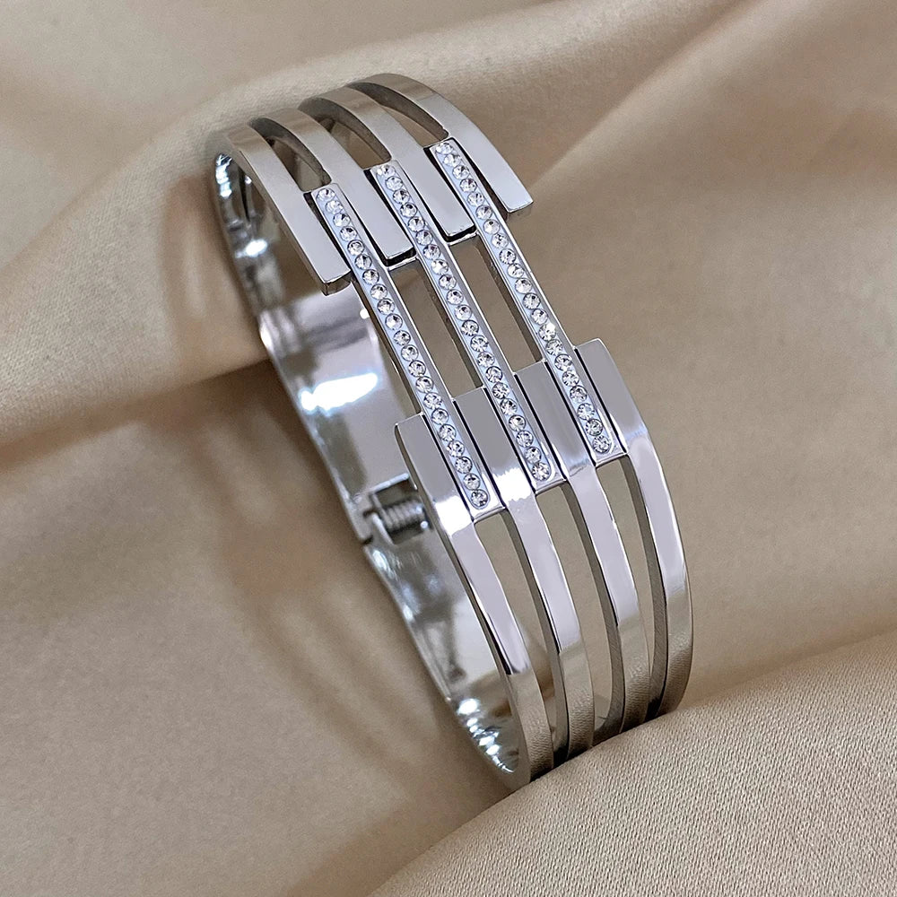 Greatera Chunky Gold Plated Rhinestone Stainless Steel Bangle – Waterproof