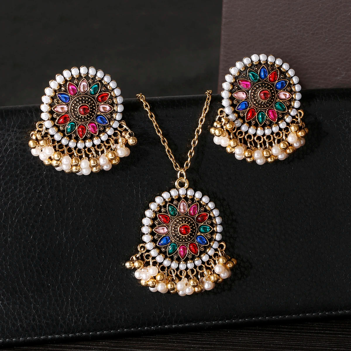 Luxury Retro Indian Jewelry Set – Necklace & Jhumka Earrings