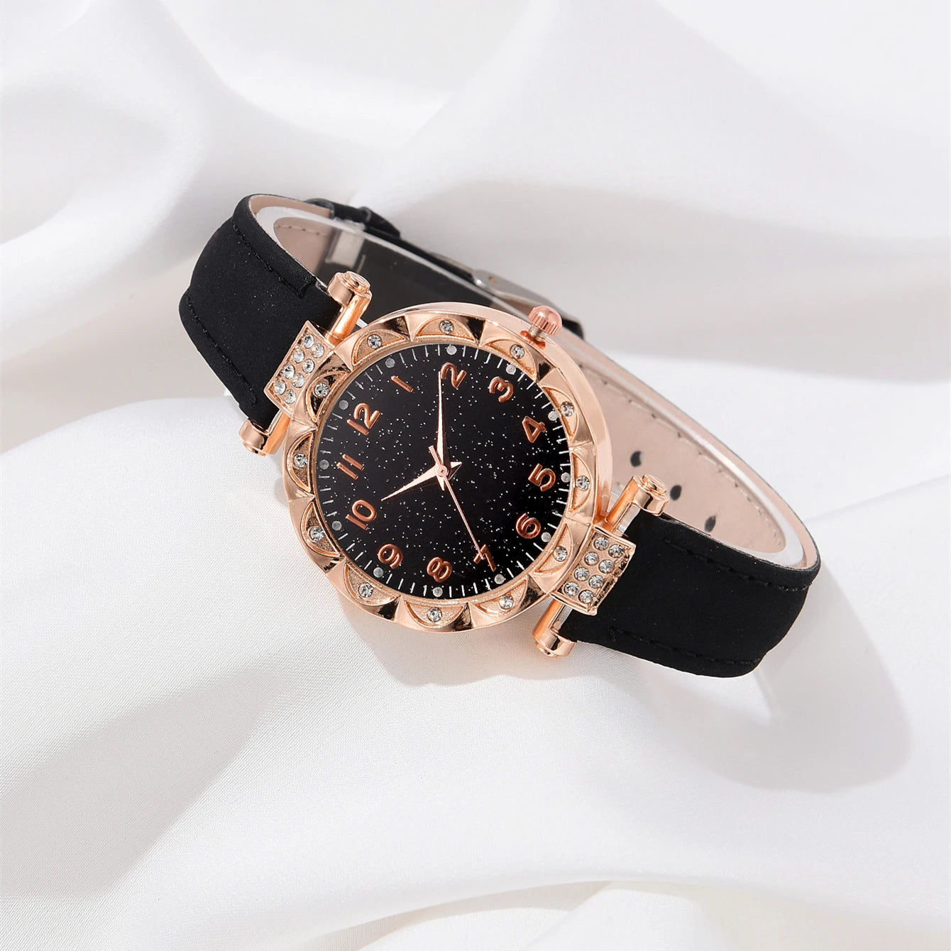 5-Piece Luxury Women's Watch Set – Rhinestone Quartz Wristwatches for Girls & Ladies