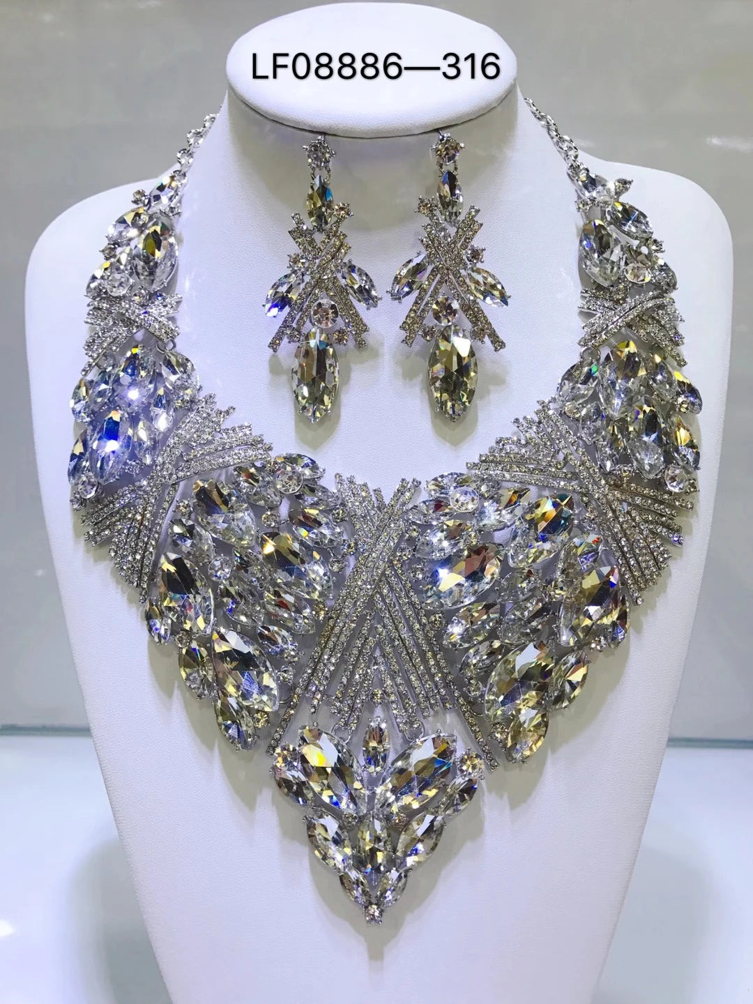 Women's Crystal Rhinestone Jewelry Set – Necklace & Earrings for Wedding
